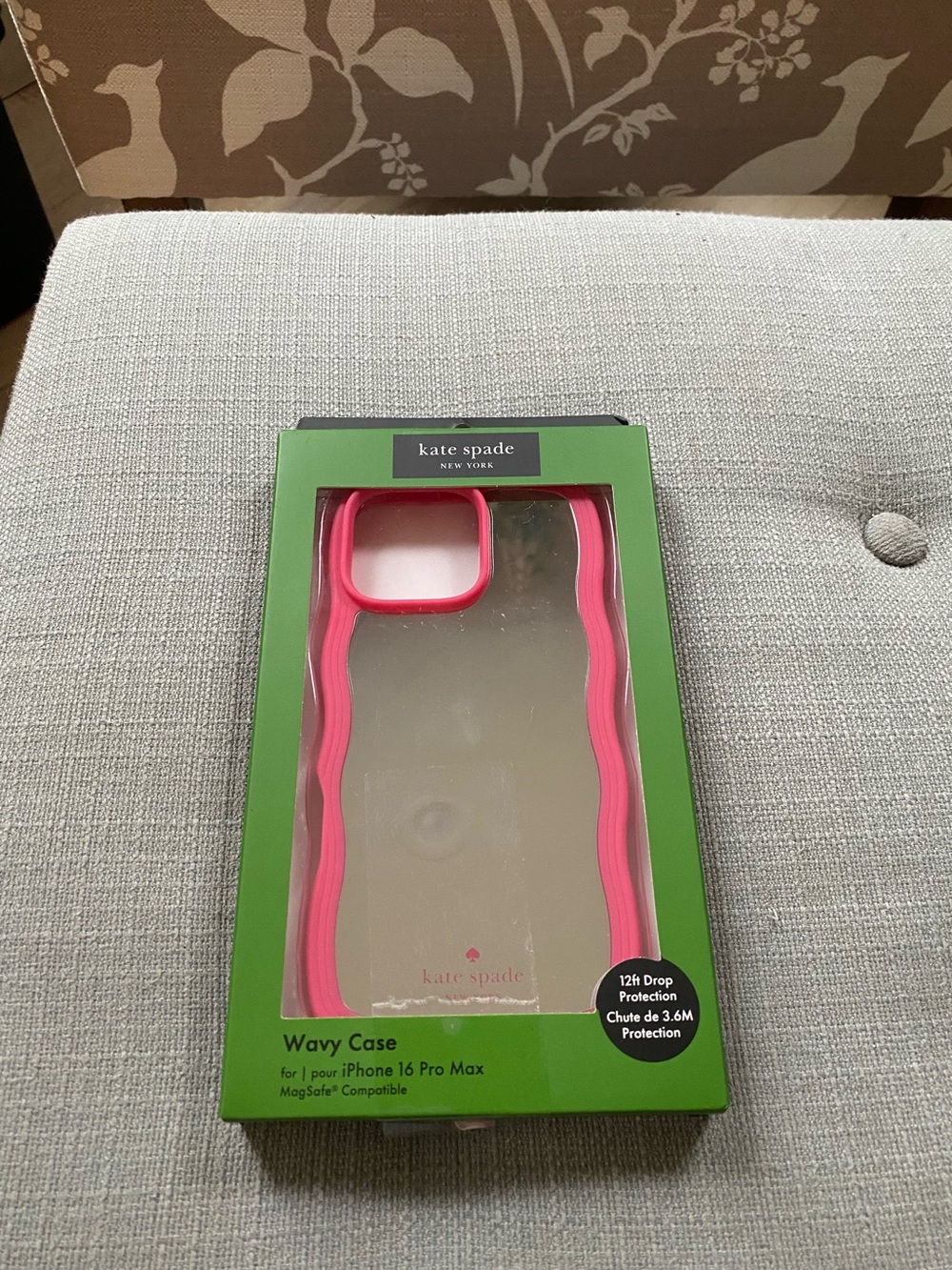 NIB Kate Spade Wavy Pink iPhone Case 16 Pro Max
